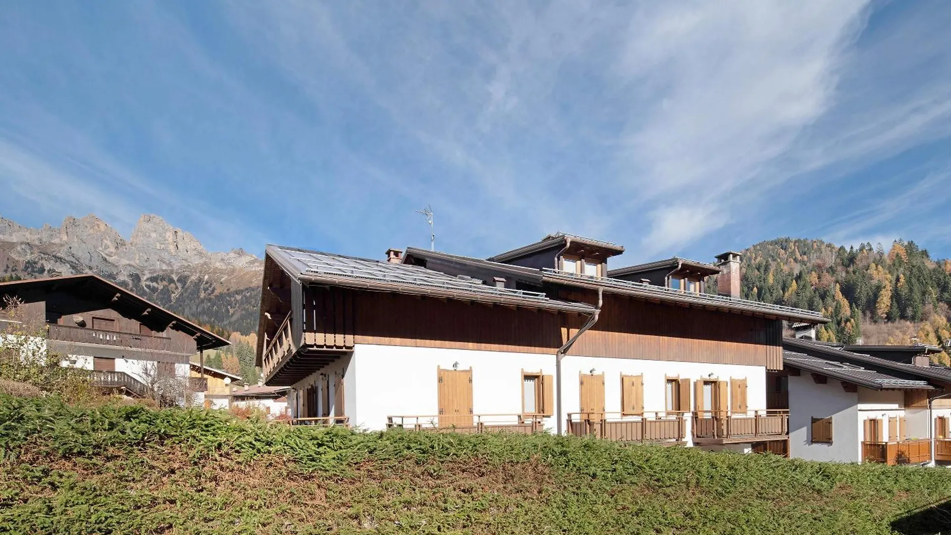 Residence Malibu Appartamento 3 فالكادي شقة